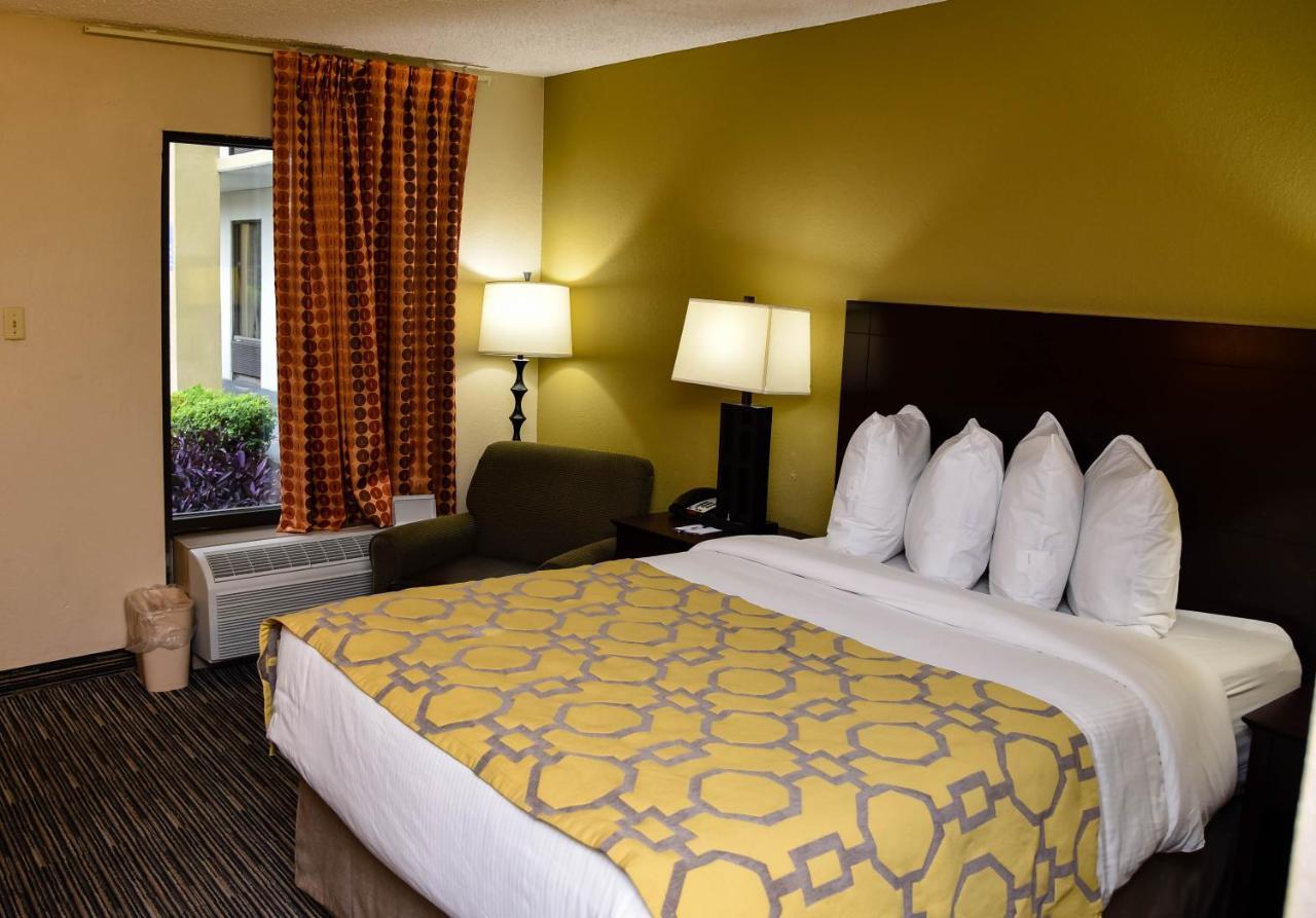 Baymont By Wyndham Columbus Ga Hotell Exteriör bild